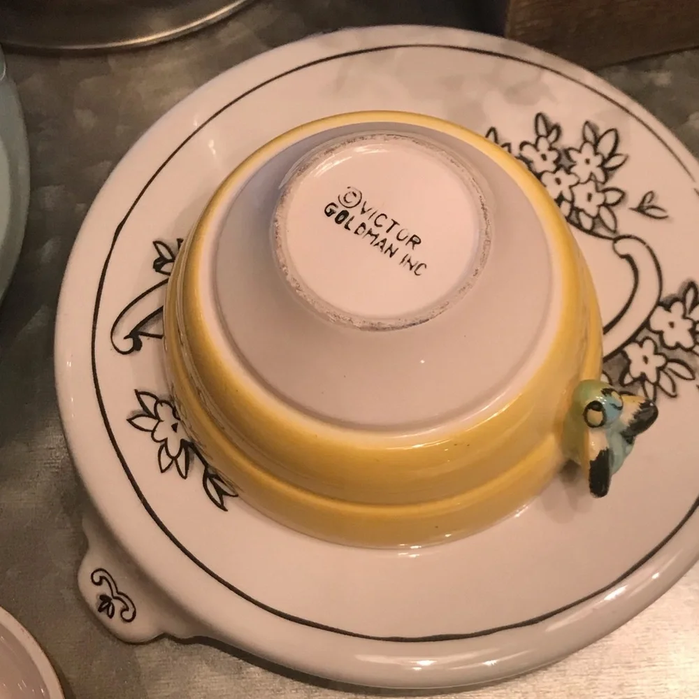 Vintage Victor Goldman Beehive Measuring Cups